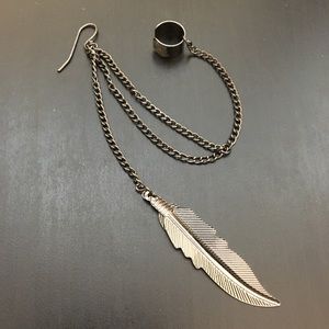 Feather earrings & cuff
